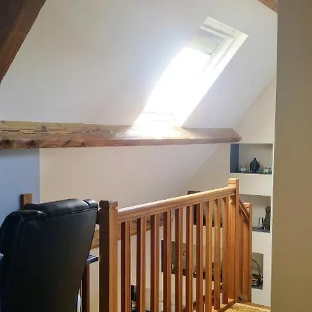With 2 Bedrooms In With Wifi 200 M From The Beach *