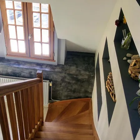 With 2 Bedrooms In With Wifi 200 M From The Beach *