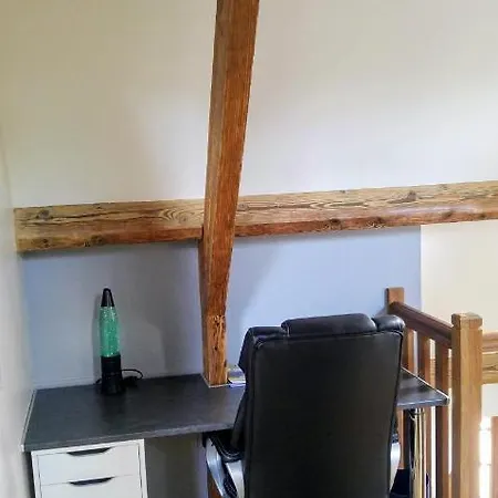 With 2 Bedrooms In With Wifi 200 M From The Beach Apartment *